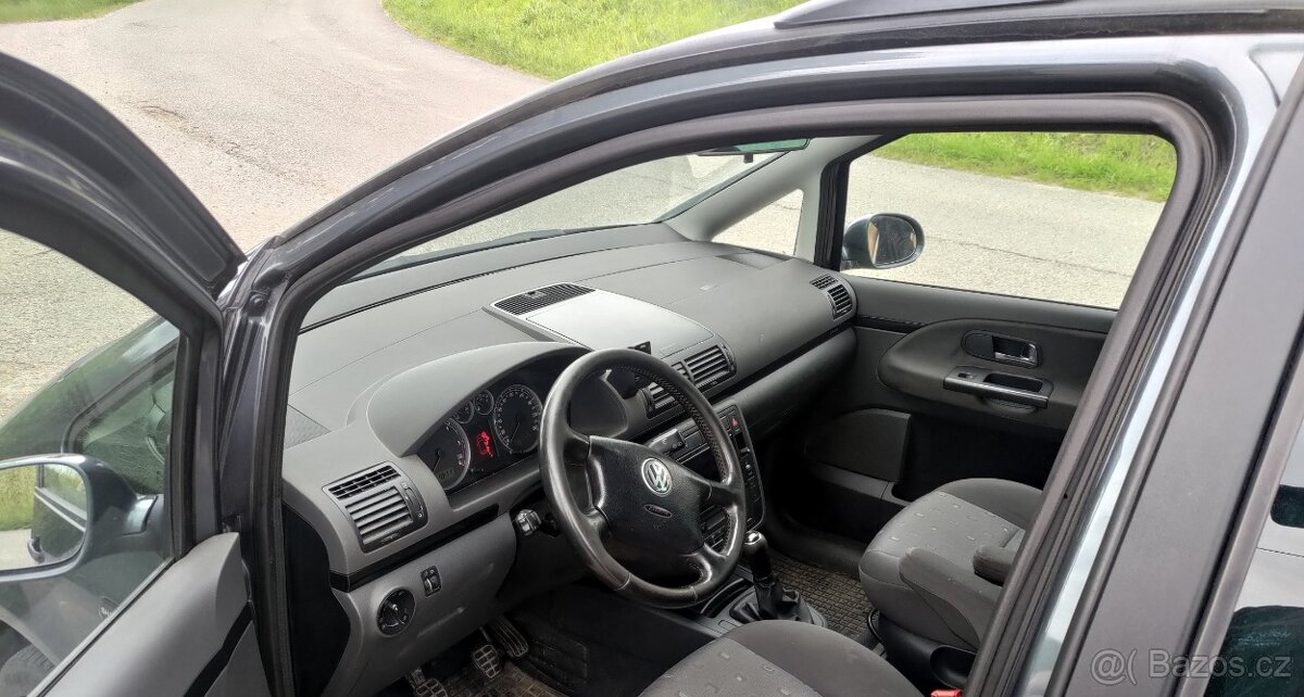 Volkswagen Sharan 2.0 TDi 103 kW - 11