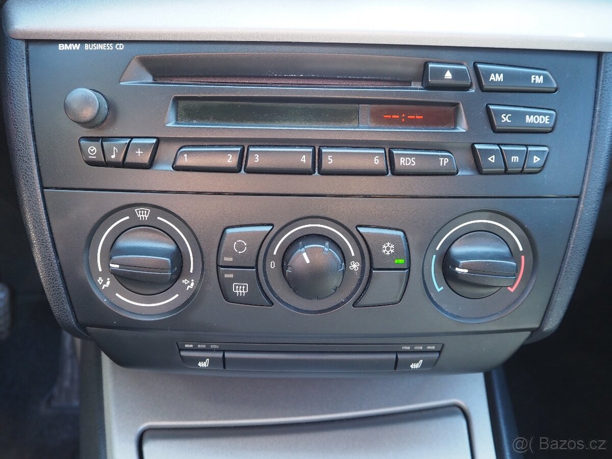 BMW Řada 1 116i KLIMA, vyhř. sedadla - 11