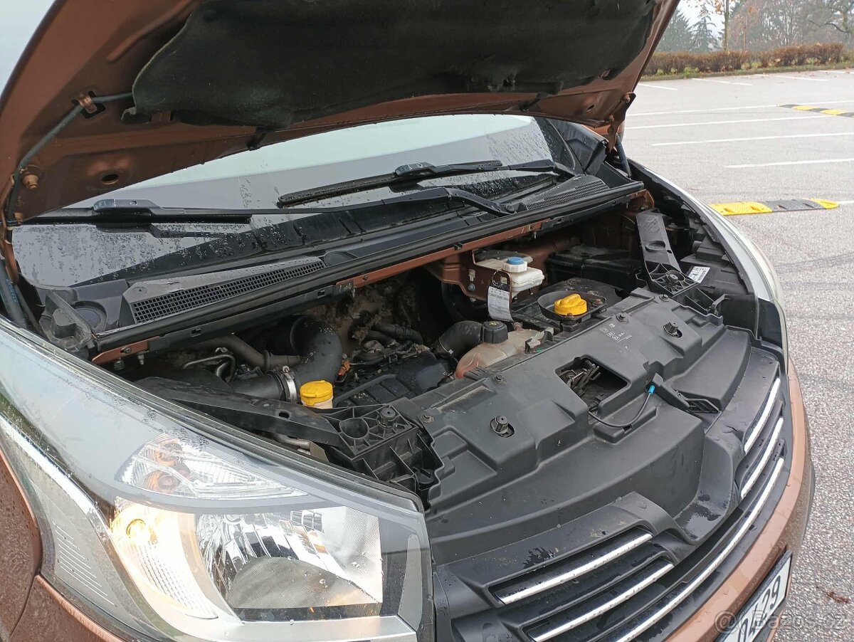 Renault Trafic 1,6 dCi 8míst - 11