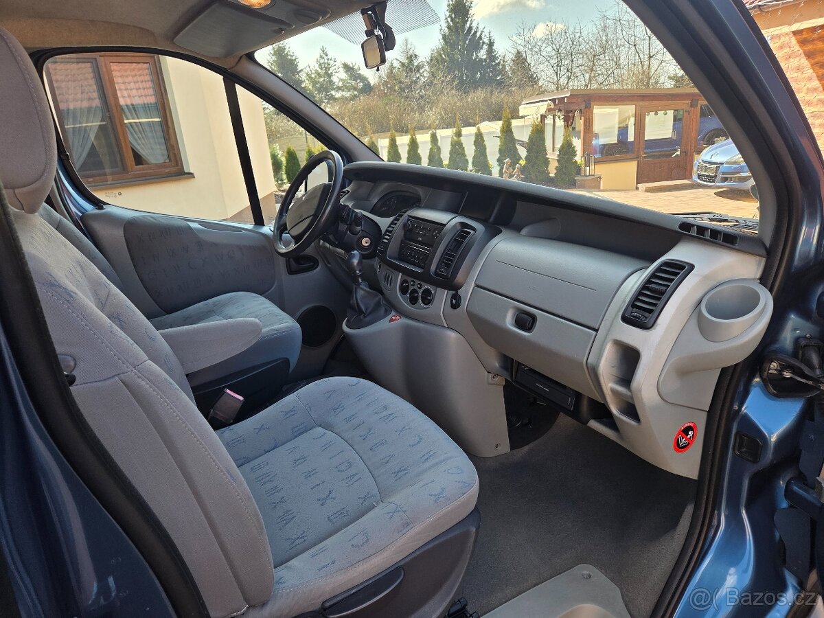 Renault Trafic 2.5 dCi Generation Privilege - 11