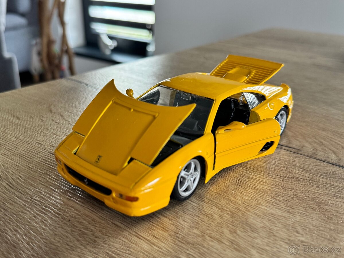 Ferrari 1:24 - 11