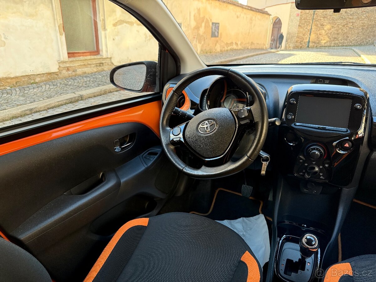 Toyota Aygo 1.0i 53kw ČR Automat 1.Maj Klima - 11