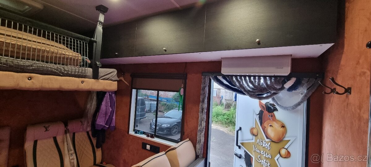 Iveco prepravnik na koně - 11