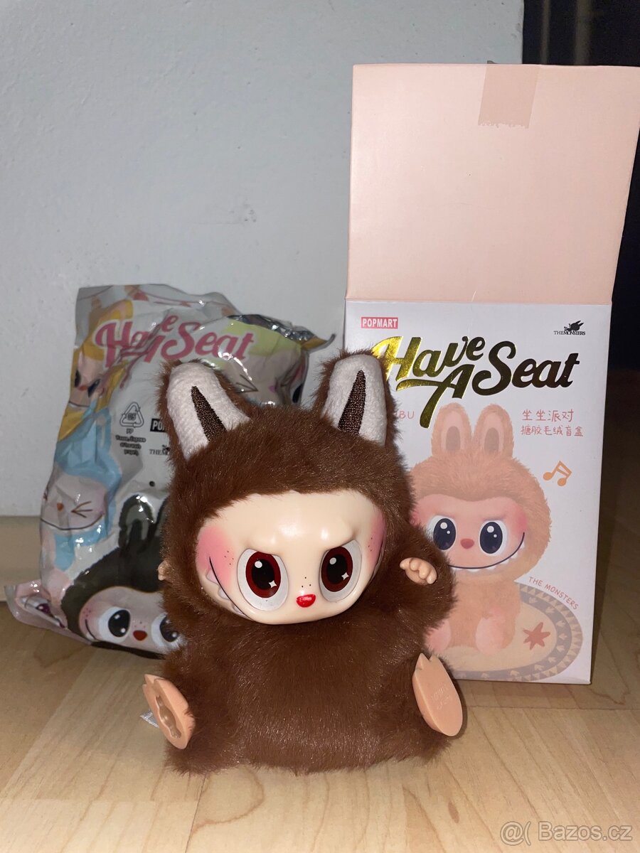 Labubu Have A Seat - 11