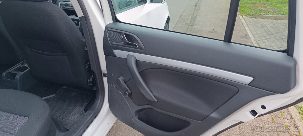 Škoda Octavia II 1.6 TDI Kombi. - 11