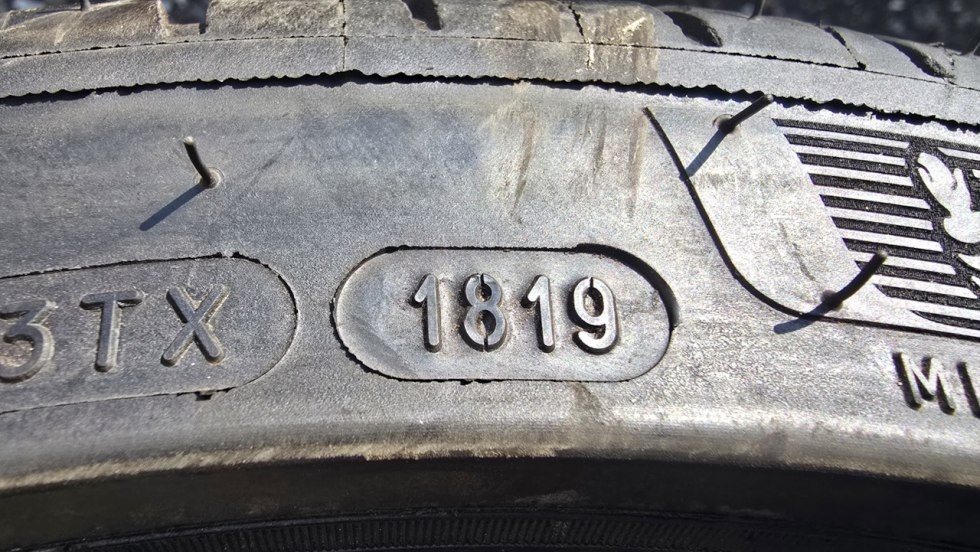 Letní pneu 225/40/18 Michelin - 11