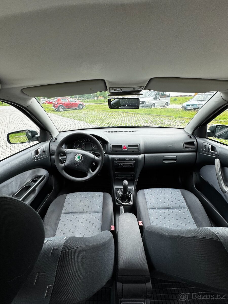 Škoda Octavia I. 2.0i 85kw - 11
