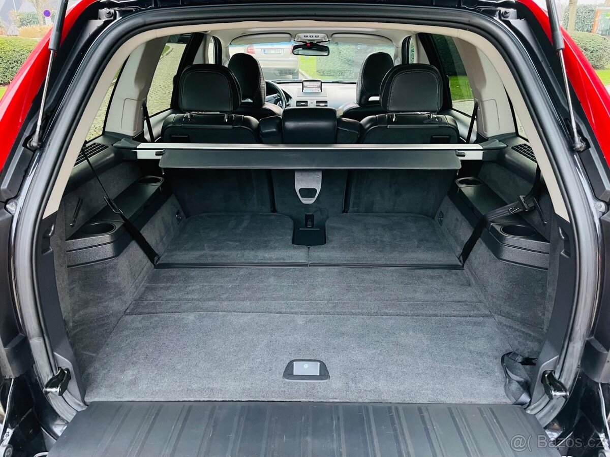 Volvo XC90 2.4 D5 4x4 AUTOMAT R-DESIGN FACELIFT NEZÁVISLE T. - 11