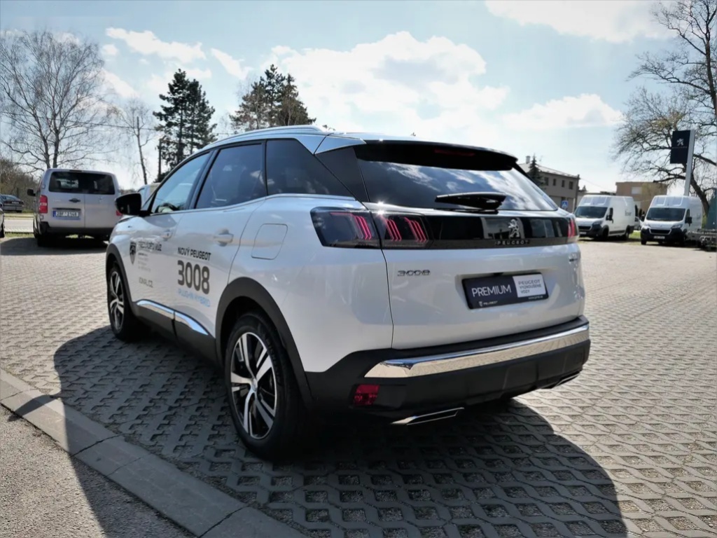 Peugeot 3008, GT Plug-in HYBRID 225 e-EAT8 - 11