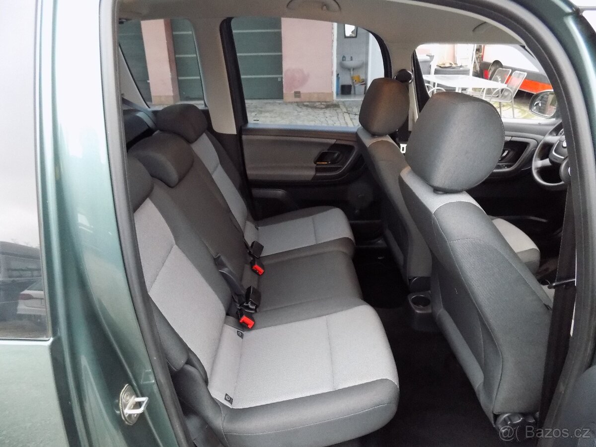 Škoda Roomster 1.2 TSI 63 KW KLIMA TAŽNÉ TOP - 11