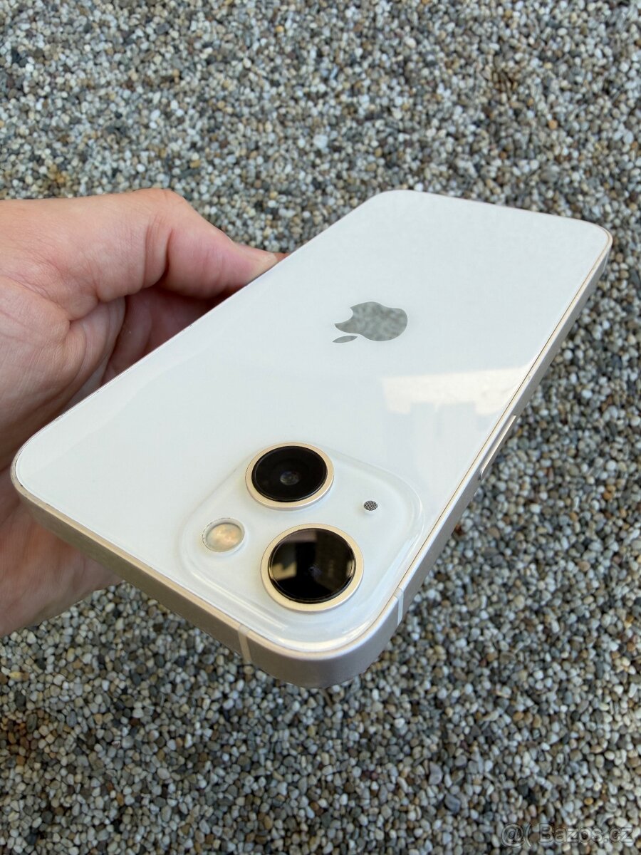 IPhone 13 - baterie 100% - 11