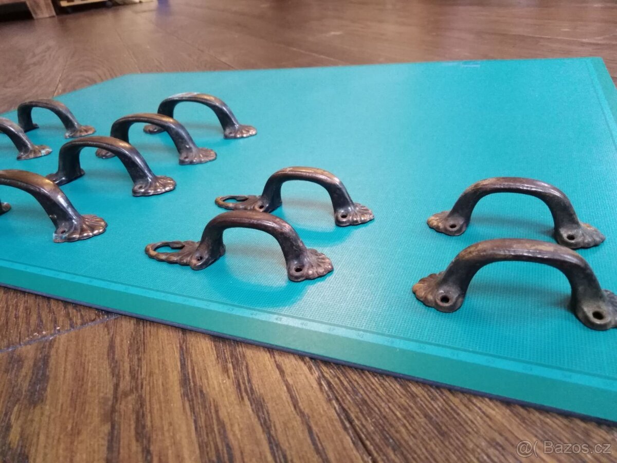 Starožitná madla 12 ks, nálezový stav - 11