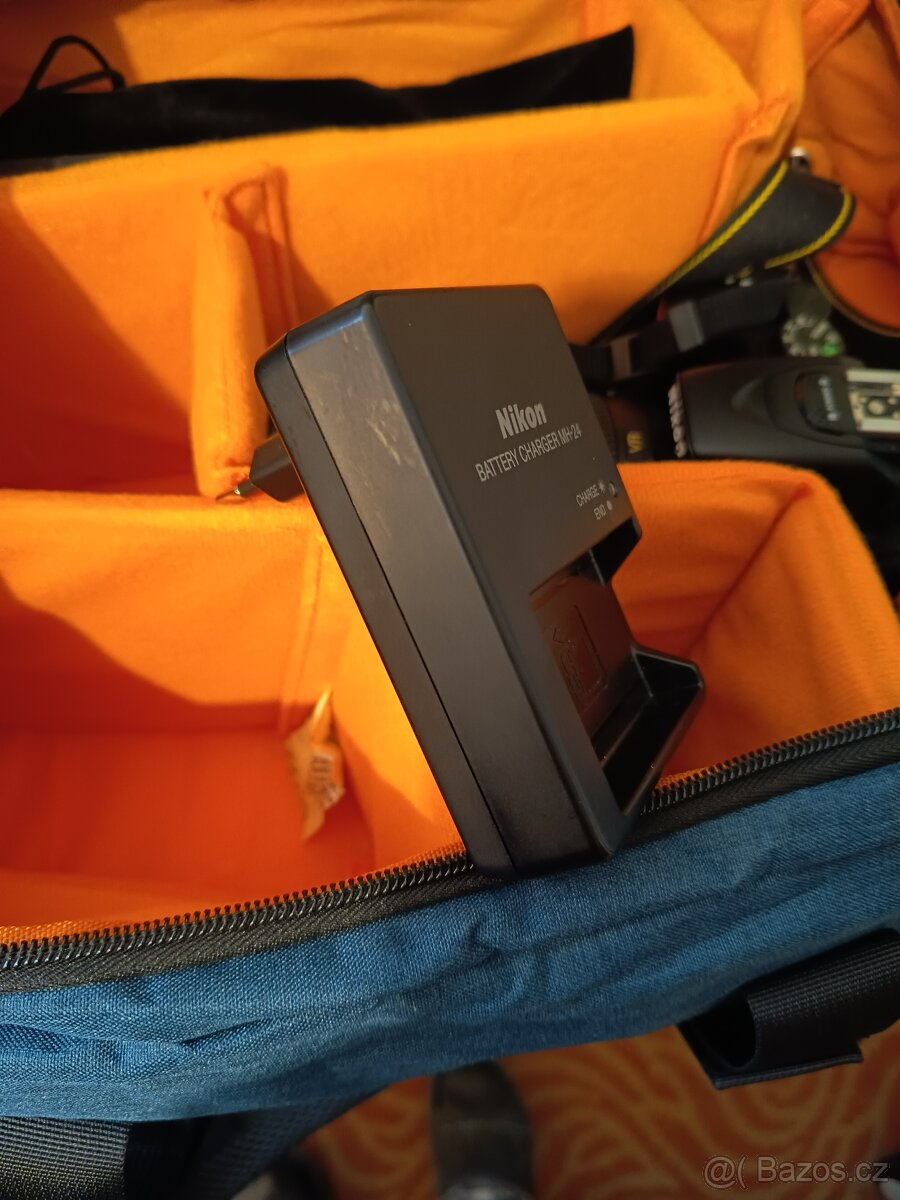 Prodam Nikon D 5600 + objektiv 16-85mm+Blesk+baterie - 11