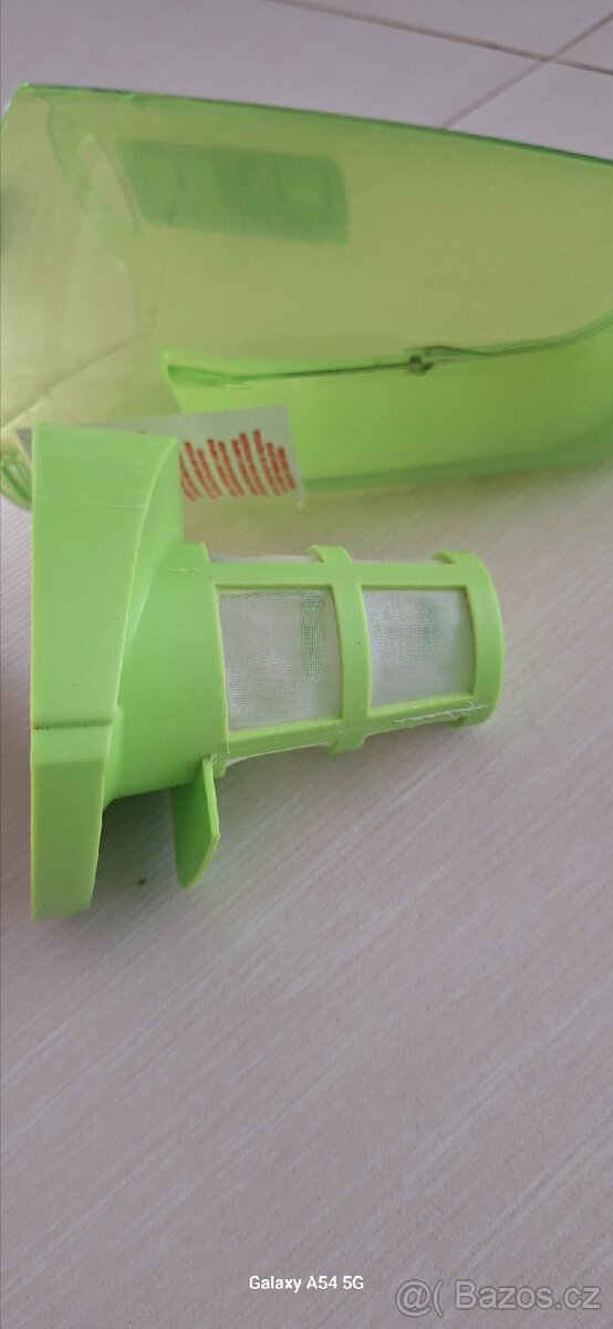 Ruční vysavač IMETEC - 11