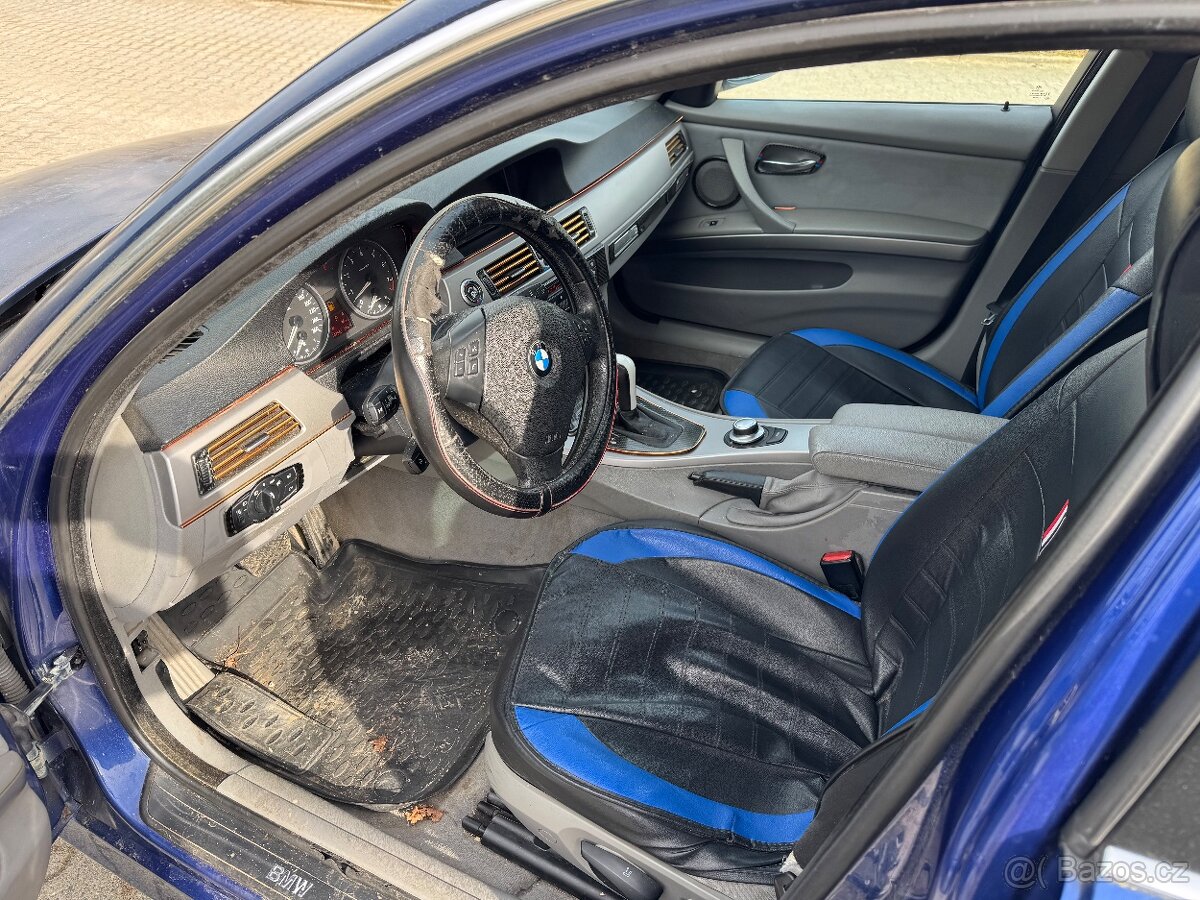 BMW 325 Xi Touring - 11