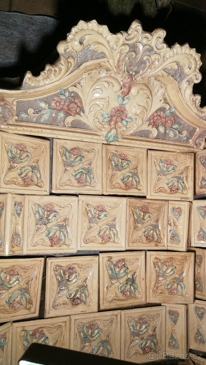 Kachlova kamna starozitná rohová - 11