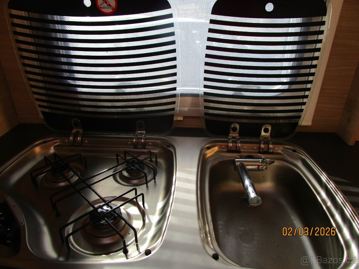 Obytný karavan Sterckeman 430CP-předváděcí - 11