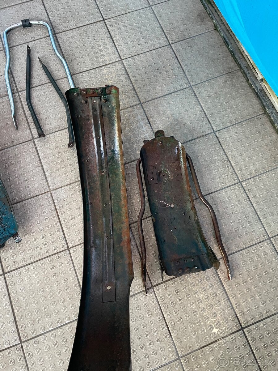 Přední dlatnik zadní blatník nosič IŽ49 IŽ350 DKW - 11