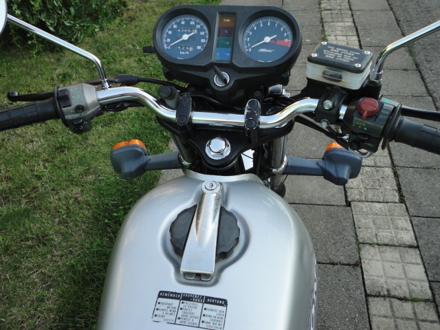 HONDA CB400N - 11