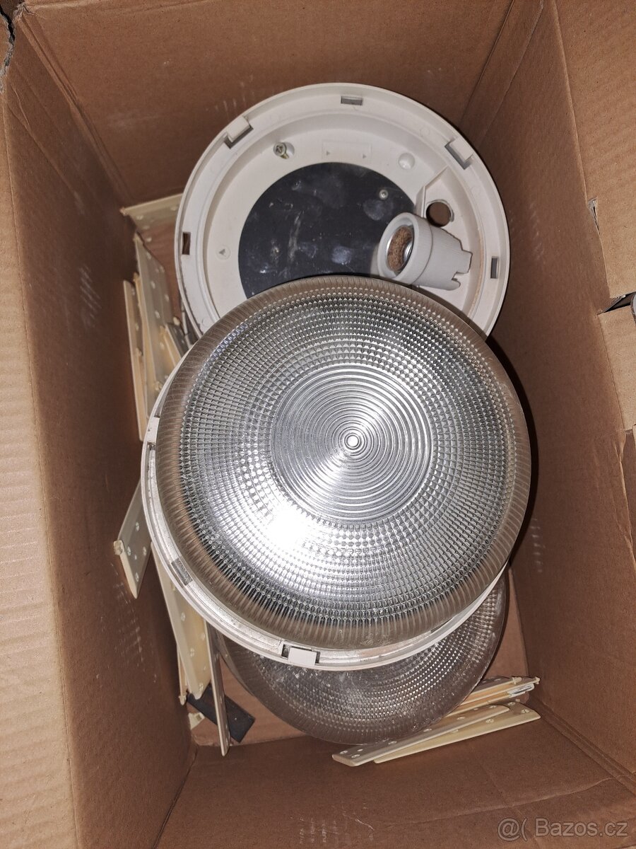 Staré lampy, lampičky a lustry - 11