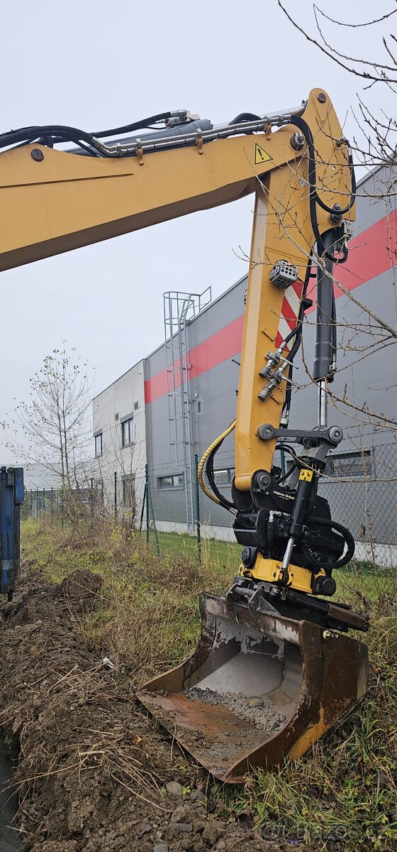 Prodám Rypadlo Liebherr A 918 Litronic s lopatami - 11