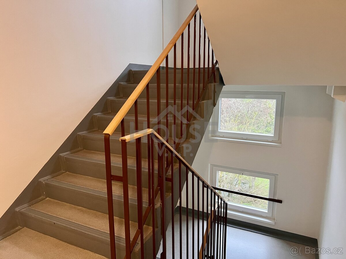 Prodej bytu 1+kk 30 m², Praha - Modřany, ev.č. 01091 - 11