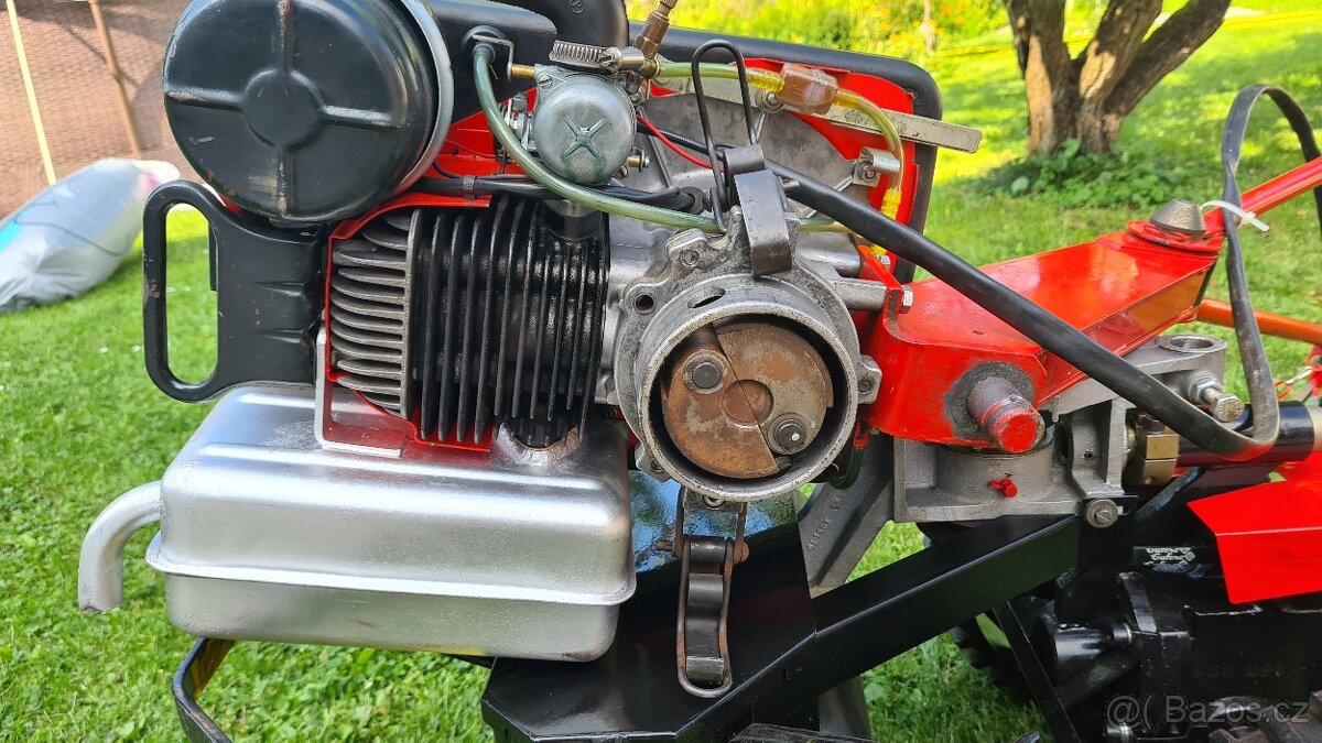 Dvoububnová sekačka BDR-700 s motorem Jikov - 11