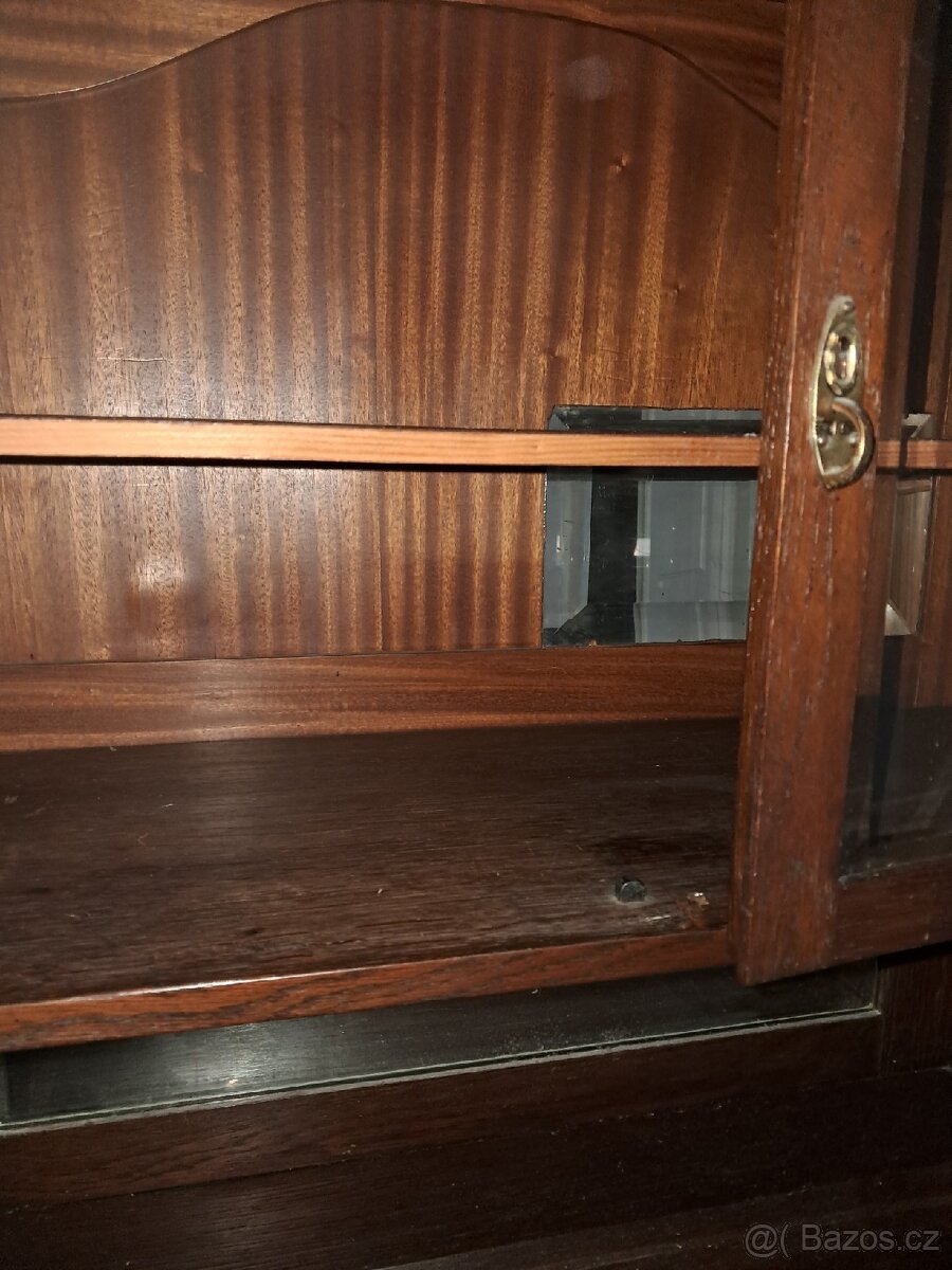 Starožitná skříň masiv - 11