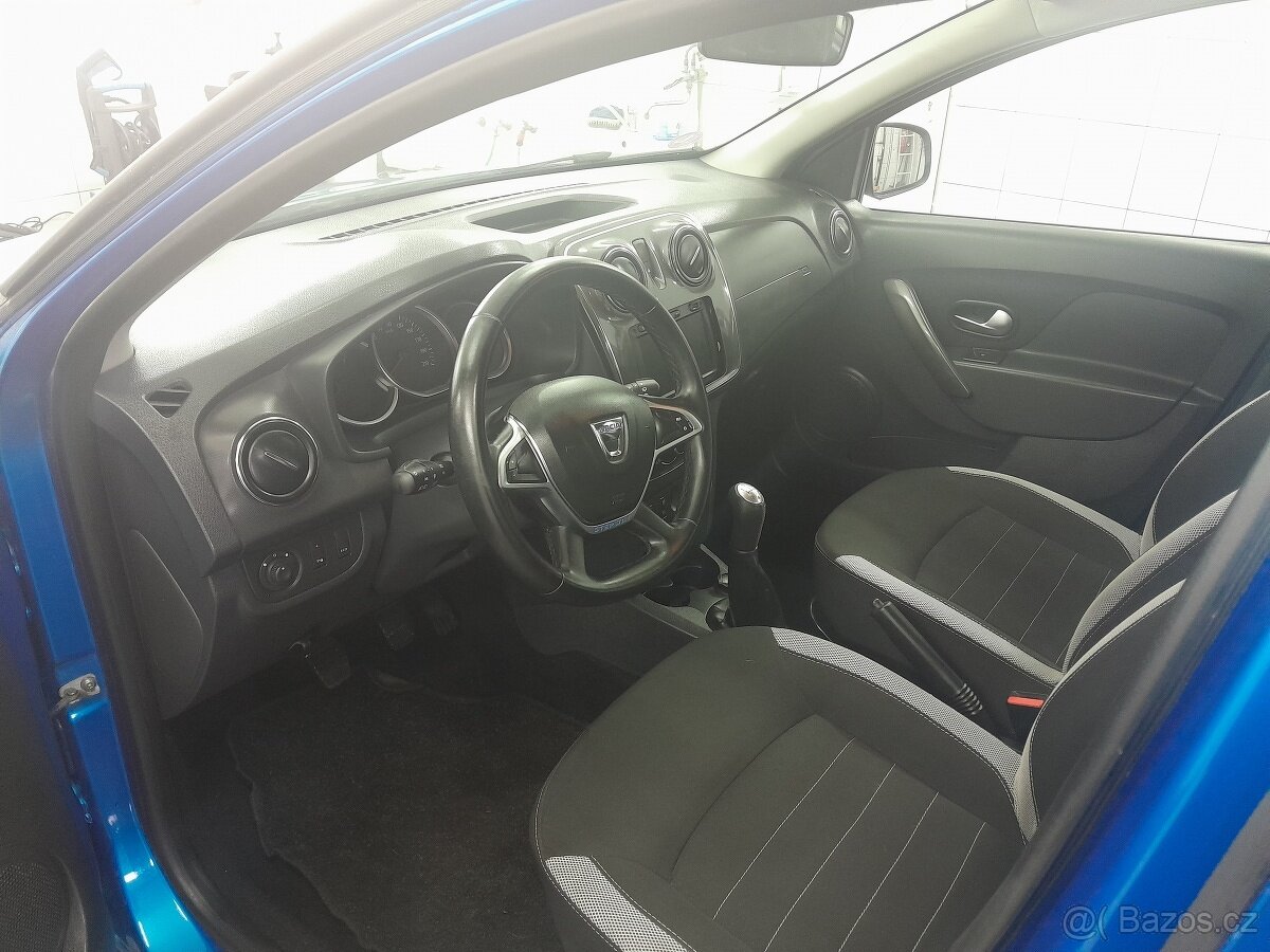 Dacia Sandero 0,9i Stepway - 11