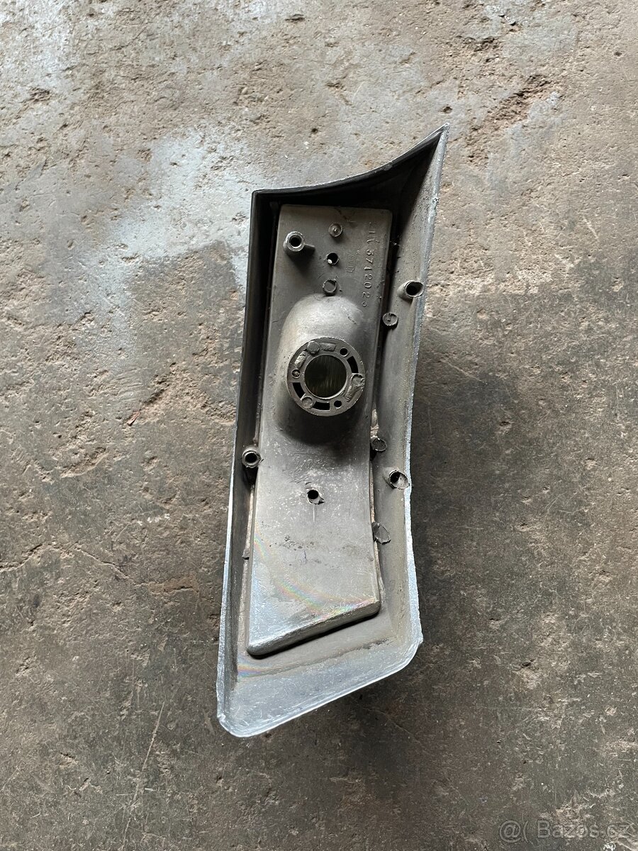 Prodám díly na Volhu 21/24 - 11