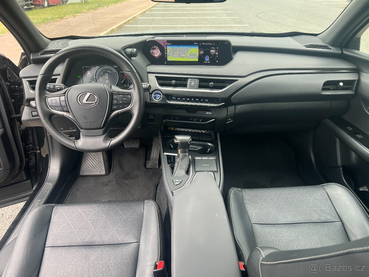 Lexus UX 250h 12/2019, 58 000 km - 11
