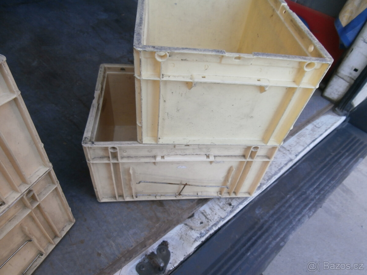 Box plastový ukládací dílenský více typů za 70 kč - 11