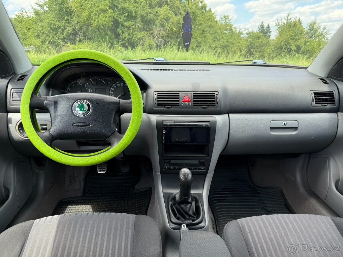 Škoda Octavia combi 1.6i 74kw - 11