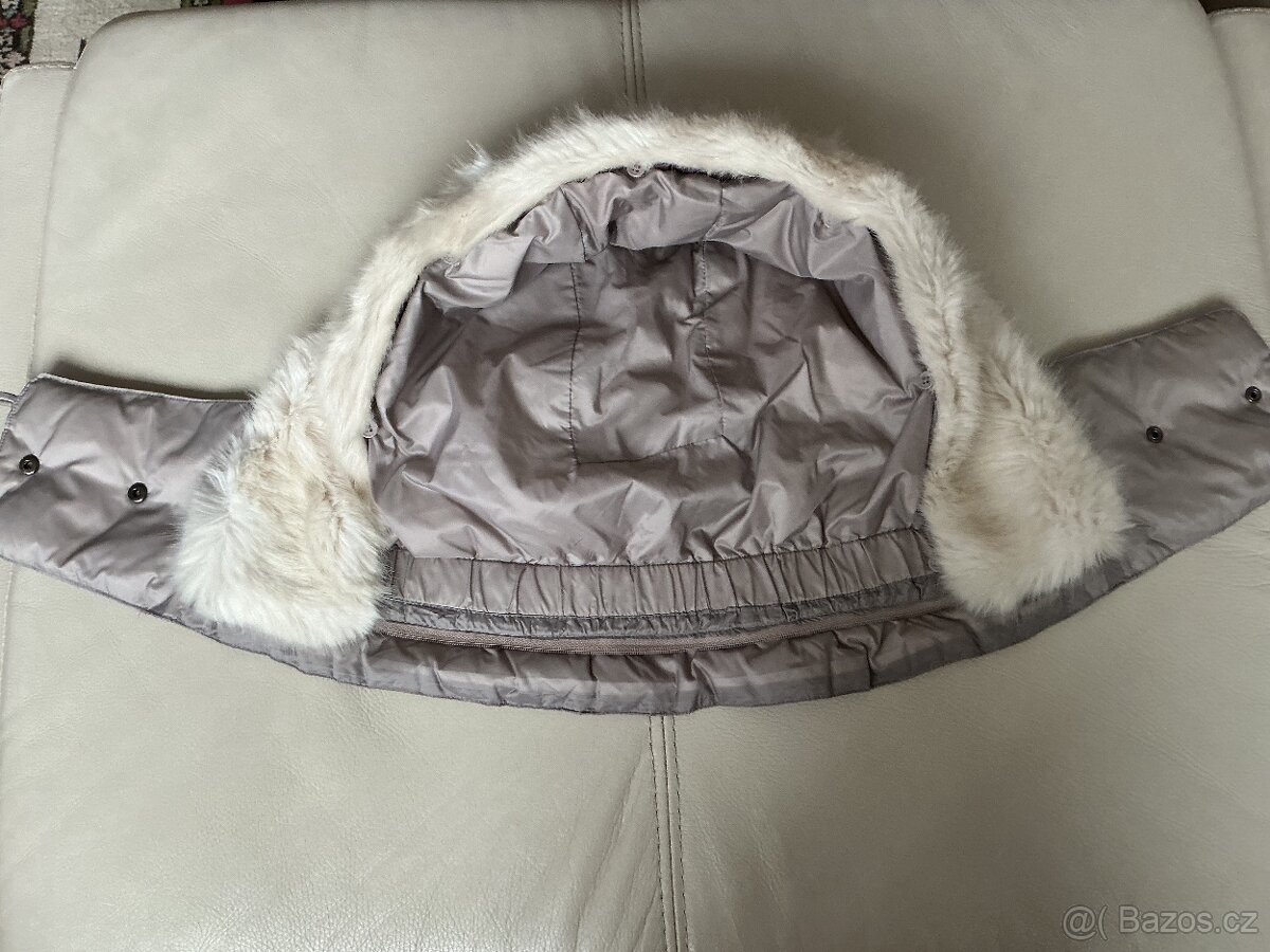 Prošívaný péřový kabát GUESS - 11