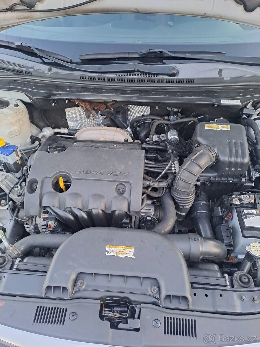 Hyundai i30 1,6 benzín/lpg 2010 - 11