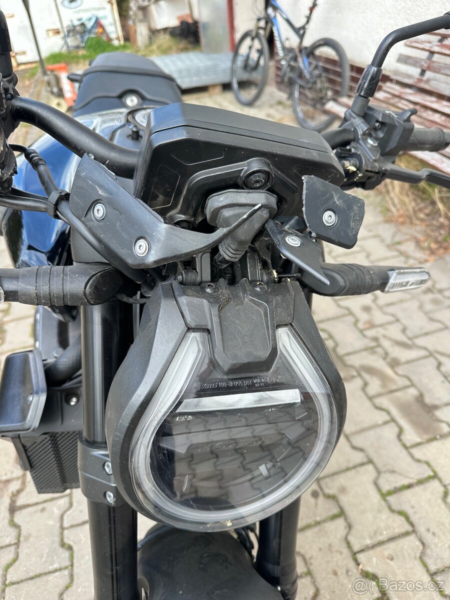 Honda cb 1000 r - 11