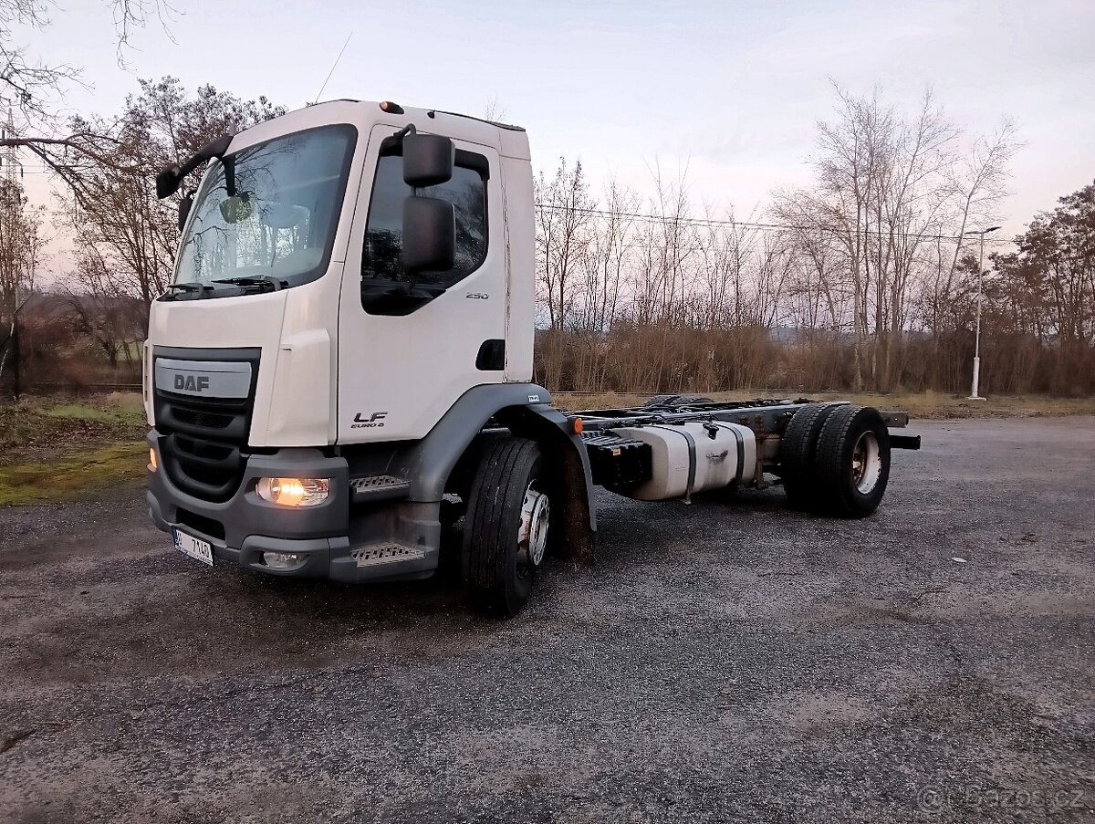 Prodám nosič kontejnerů DAF lf 250 19tun. - 11
