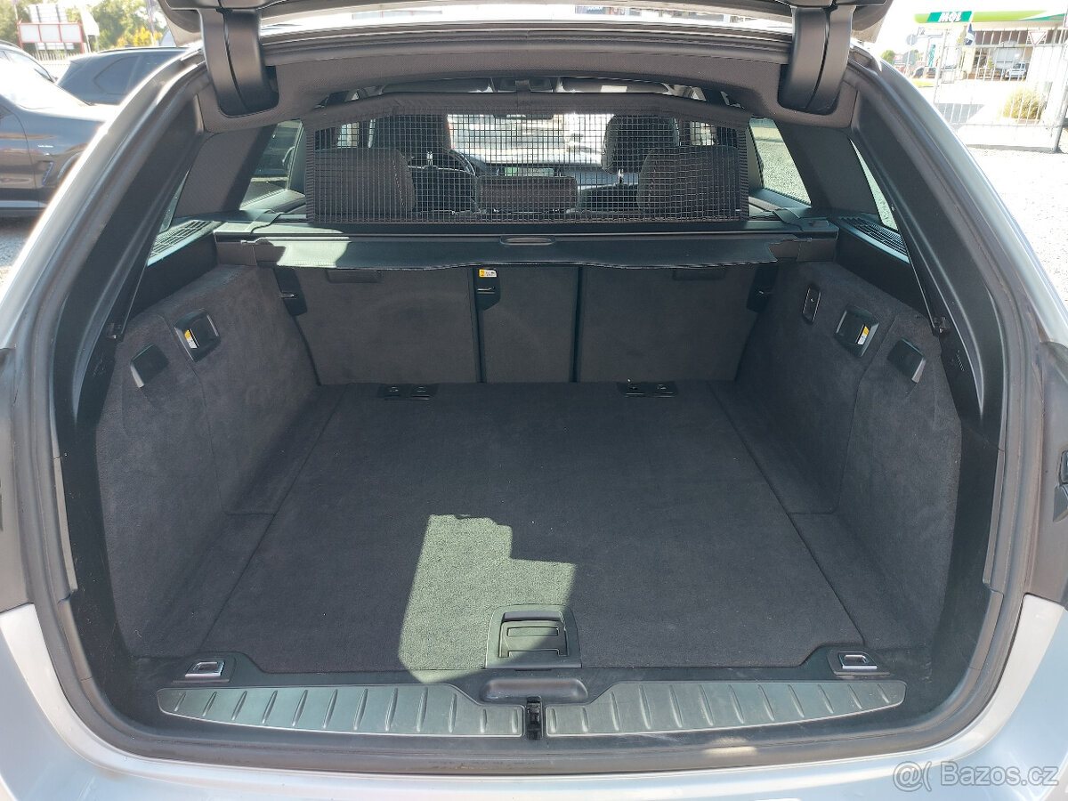 BMW řada 5 535d xDrive/M-Sport/ČR/1.MAJITEL/DPH/NEZAV TOP/ - 11