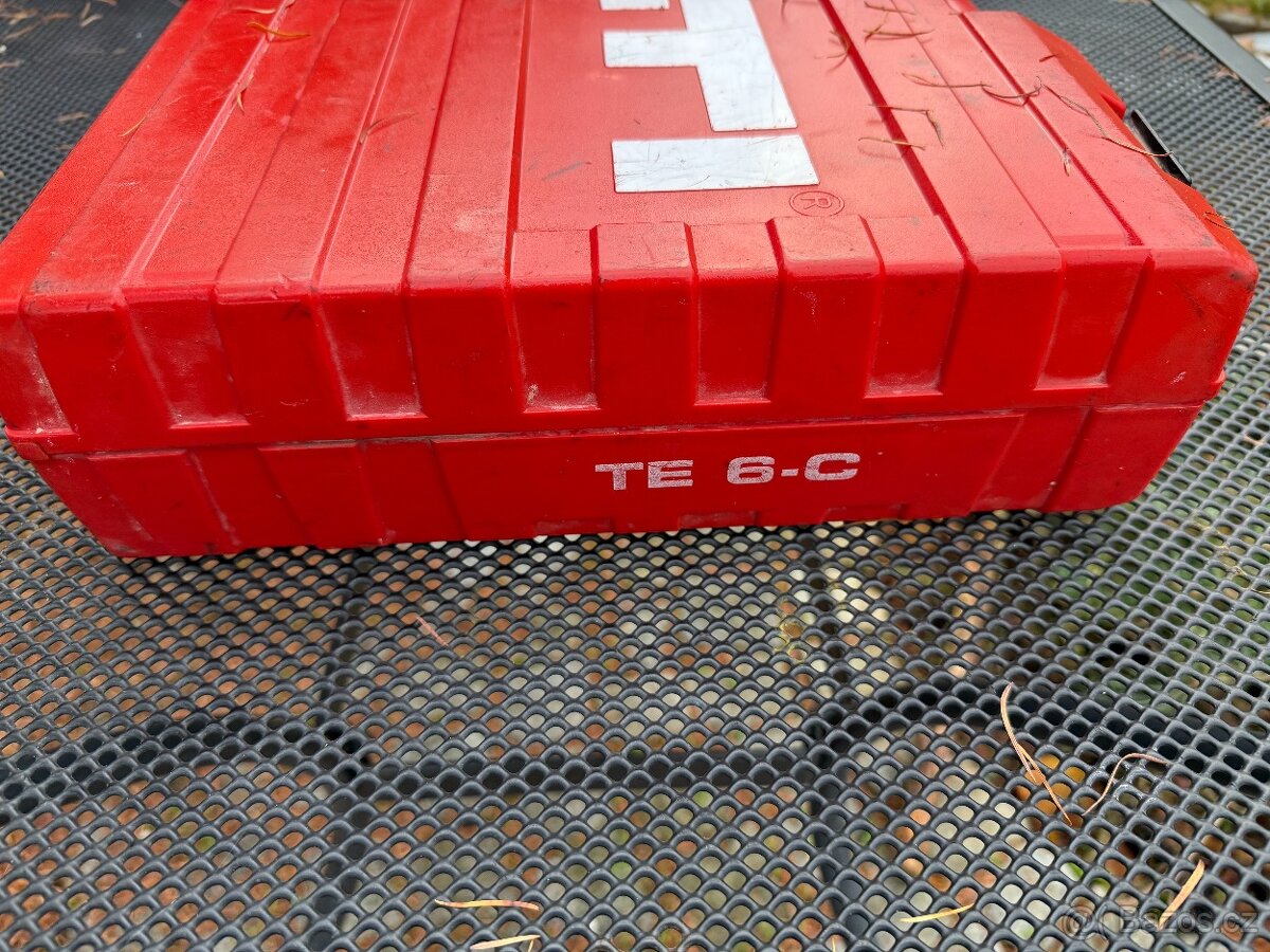 4 kufry HILTI na elektrické nářadí - 11