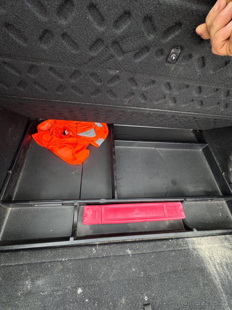 Kia Ceed 1.6 CRDI - 11