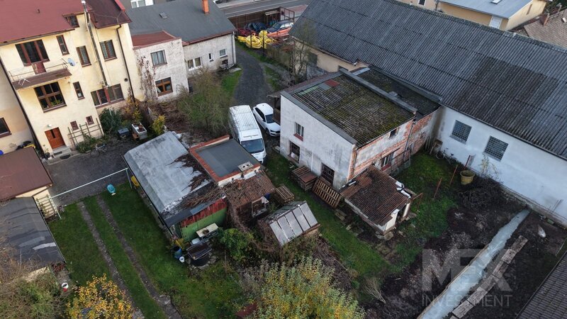 Rodinný dům s investičním potenciálem v centru Červeného Kos - 11