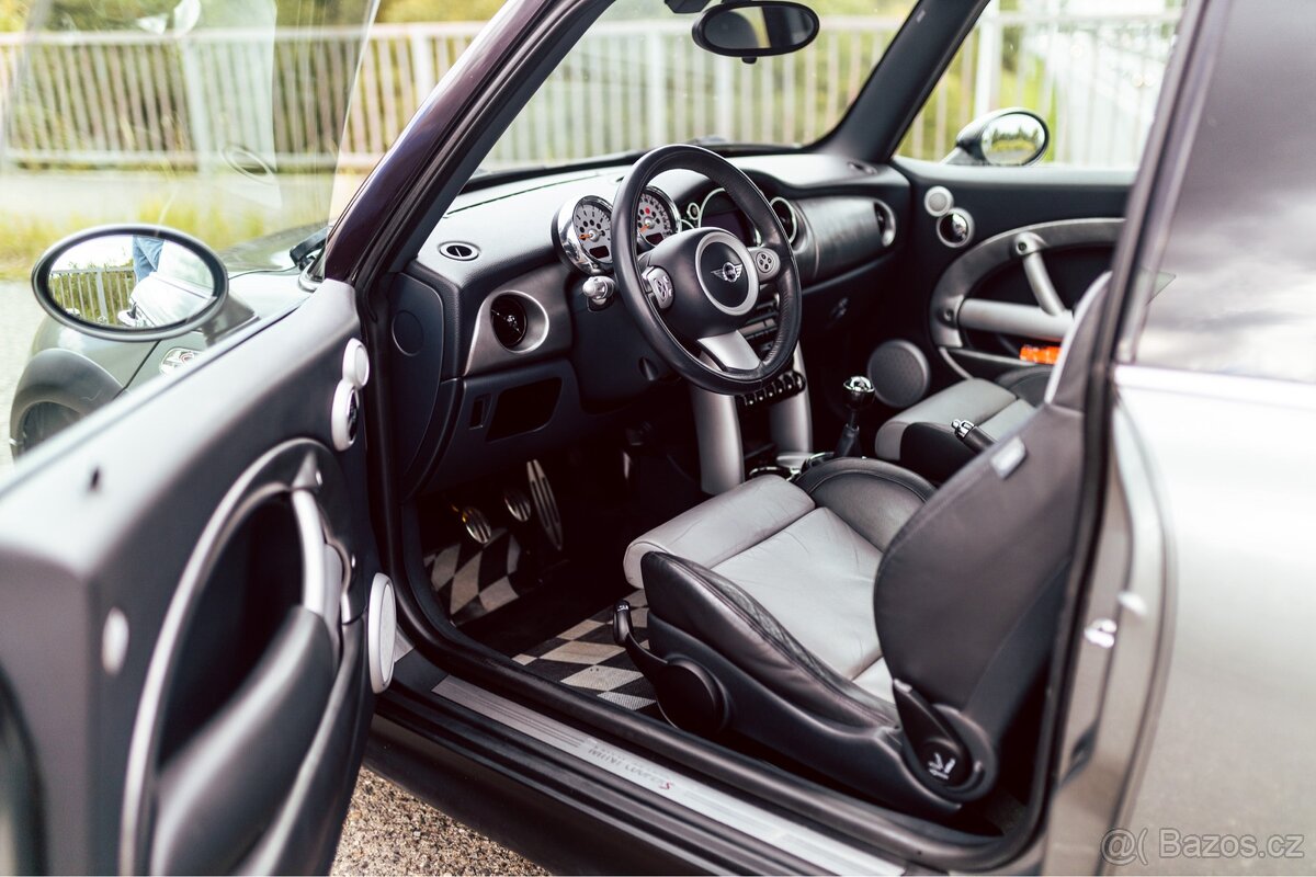 Mini Cooper S JCW R53 - 11