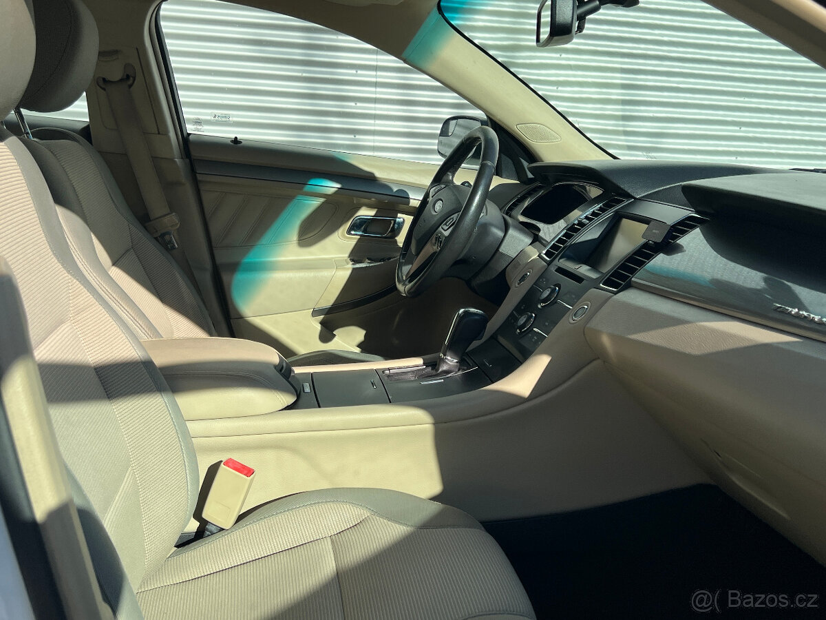 Ford Taurus 3.5V6, benzín, 2015, 1.majitel - 11