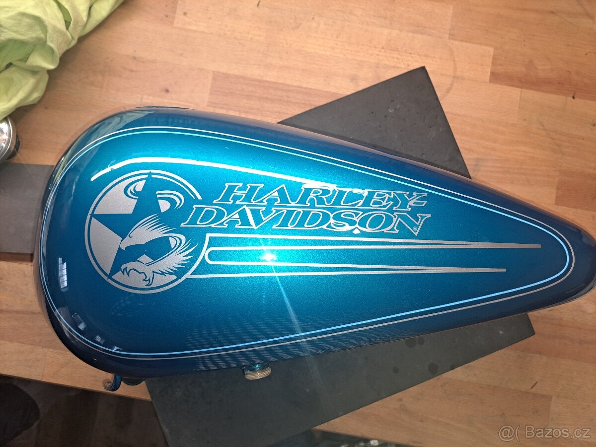 Harley Davidson nádrž - 11