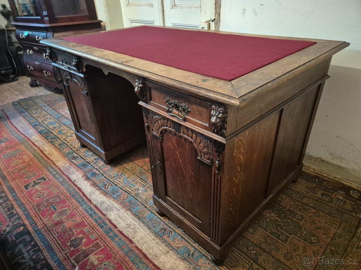 Starožitný psací stůl s bohatým řezbářstvím - Prostorový - 11