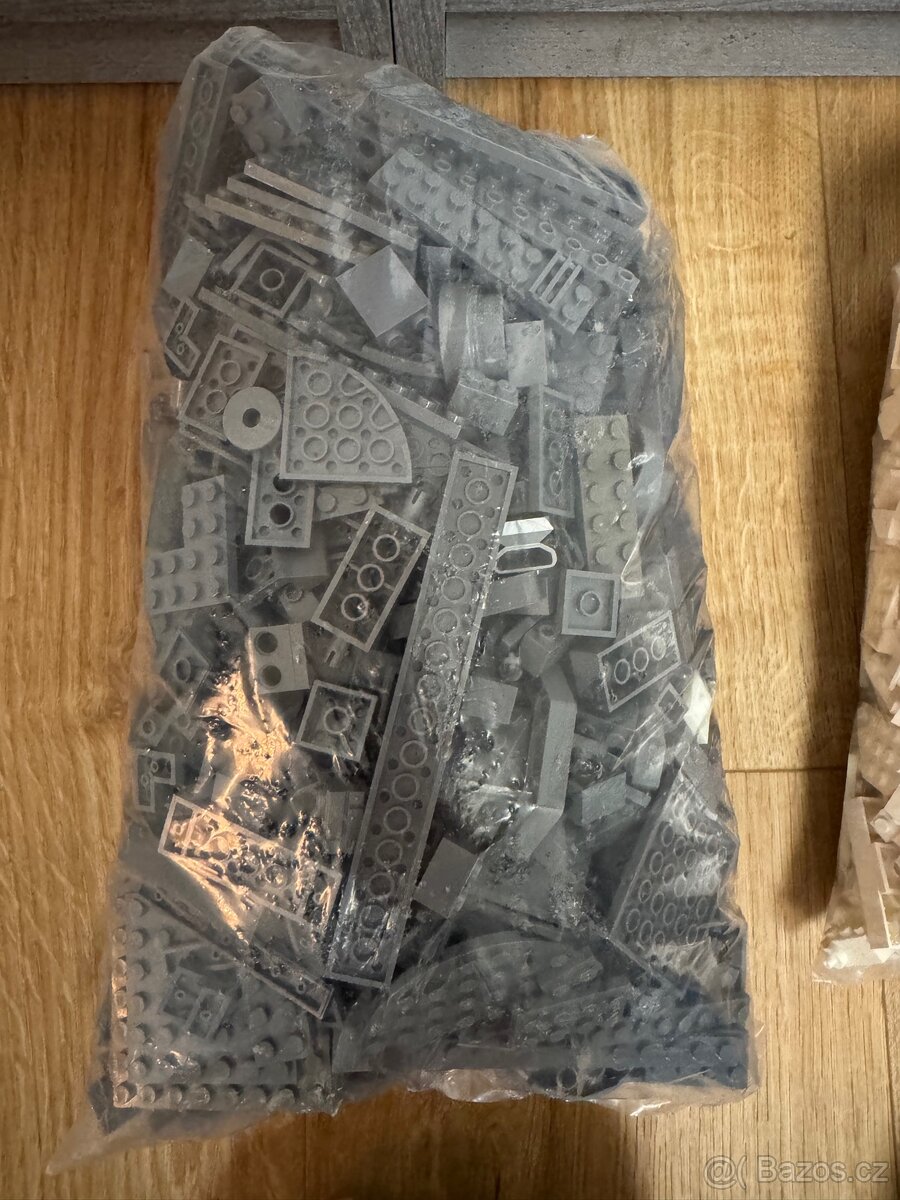 Lego kostičky tříděné - 11