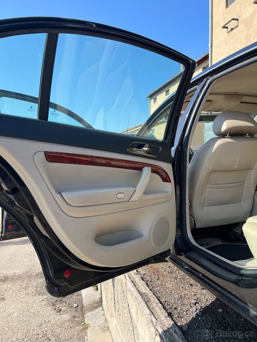 Interiér Superb 1 - 11