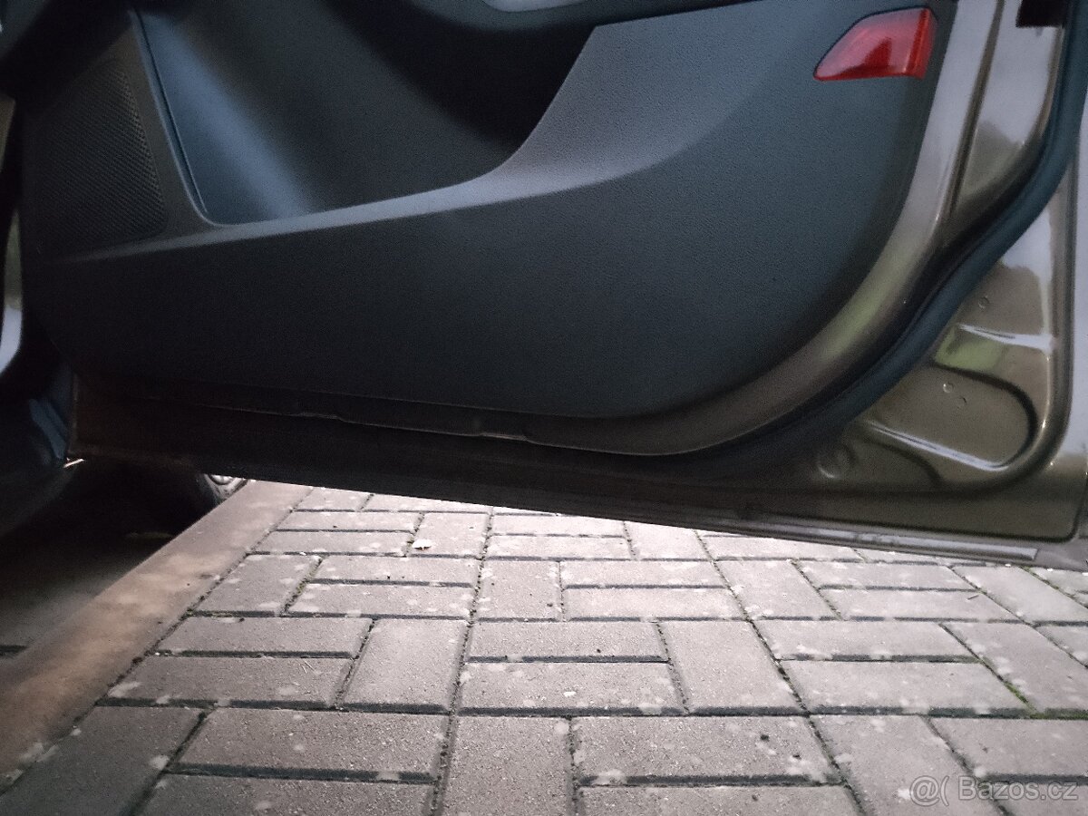 Ford Focus kombi benzin facelift 2016 165 tis km - 11
