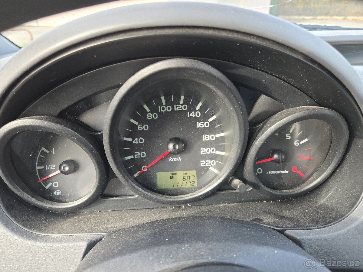 Mitsubishi Colt, 1.1Mpi,55kw, nová STK. - 11