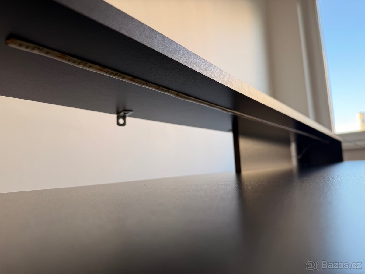 počítačový stůl s led osvětlením - 11